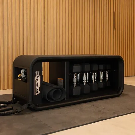 Nōstos Serifos Livadi (Serifos)