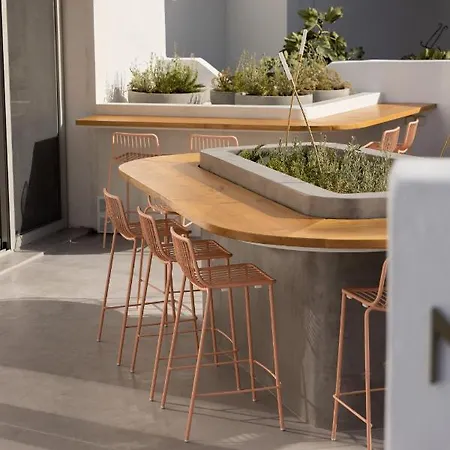 Nōstos Serifos Hotel *