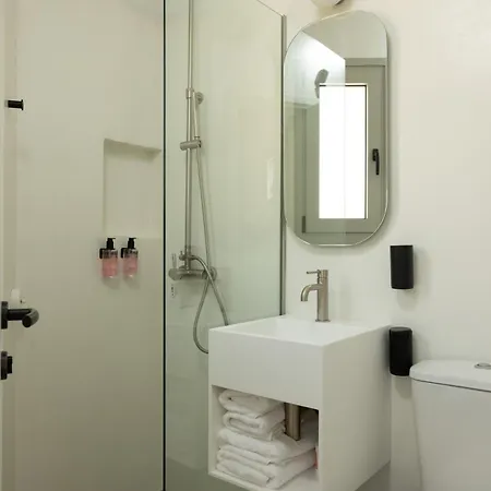 Nōstos Serifos Livadi (Serifos)